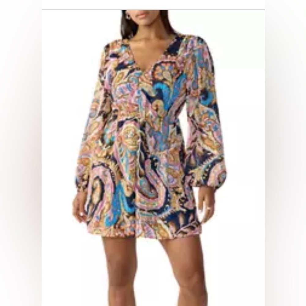 South moon under dress